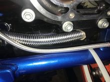 THAT ZIP TIE IS HOLDING FRAME TO LIFT