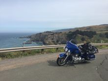 Something i never thought was that the Electra Glide would be so much easier to get on and off compared to my BMW GS 1150. I stop in places with the Harley that I never would have taken the GS.
