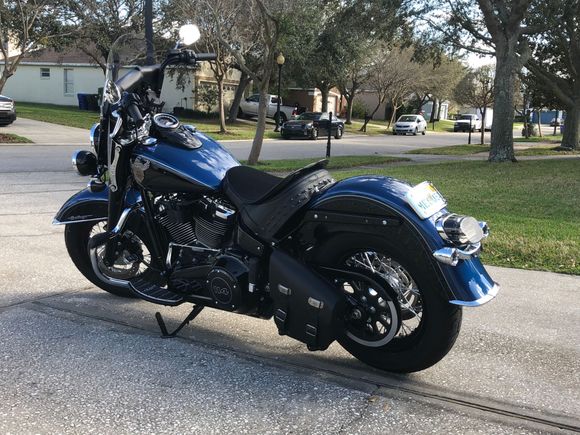 My 2018 Anniversary Heritage stripped down with a HD swing arm bag.