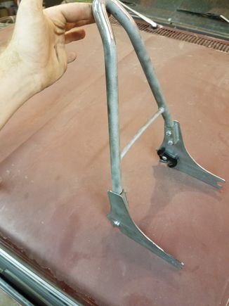 first sissy bar. too short...