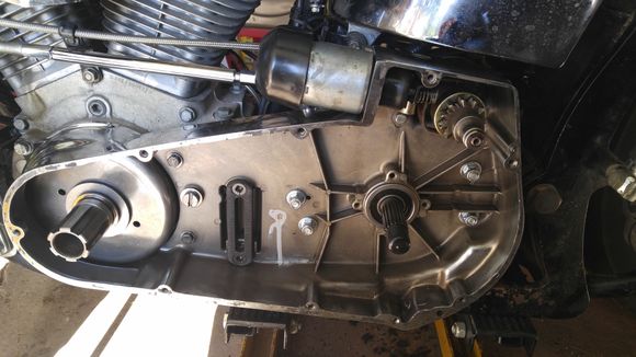 Inner primary installed for real, this time.  New NyLock nuts on the tranny side and, ALL mounting hardware was installed with blue Loctite.  Starter motor gear housing, starter motor, and starter solenoid installed and wired (with NEW 4 gauge cable).