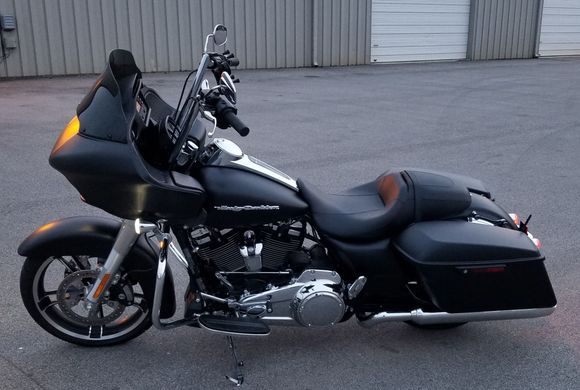 This is my new baby: 2018 Road Glide, Matte Black Finish.