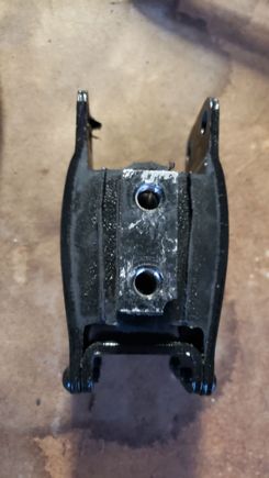 Old rear motor mount. 