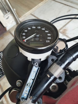 As mentioned earlier, speedometer needs to be connected to check the functionality.