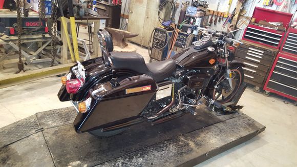 1981 FXB with 1978 FLH bags modified to add FLT turn signals