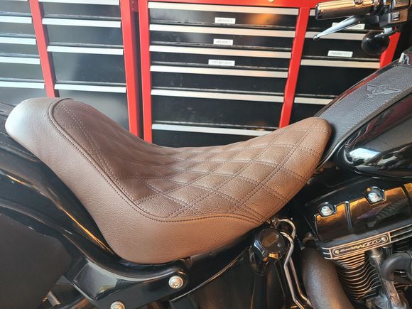 Saddlemen Renegade