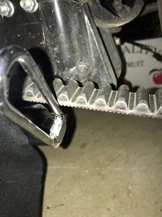 kickstand contacting belt 