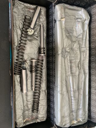 Stock touring fork spring assembly zero mile take off parts
$55 shipped