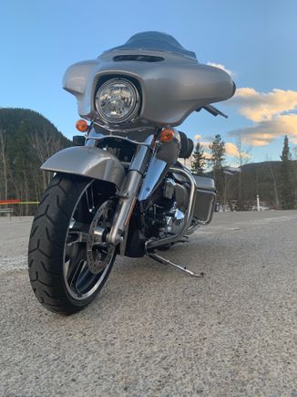 I have a 2018 
Love it.
D.