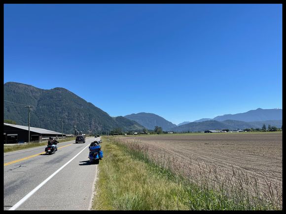 … Same spot, but looking east instead of west… Lots of farms in this area
