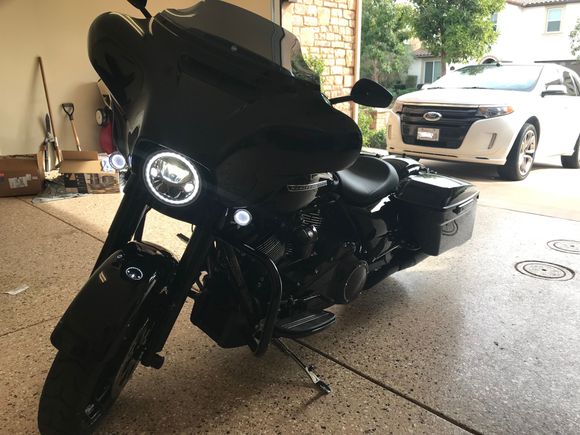 Custom Dynamics LED's. The pic doesn't do them justice, the LED headlight is a game-changer!