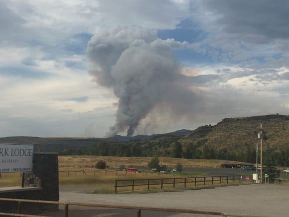 This fire was right beside Pine Pass, but I didn't see any of it until I was back in the valley. The flames could also be seen.