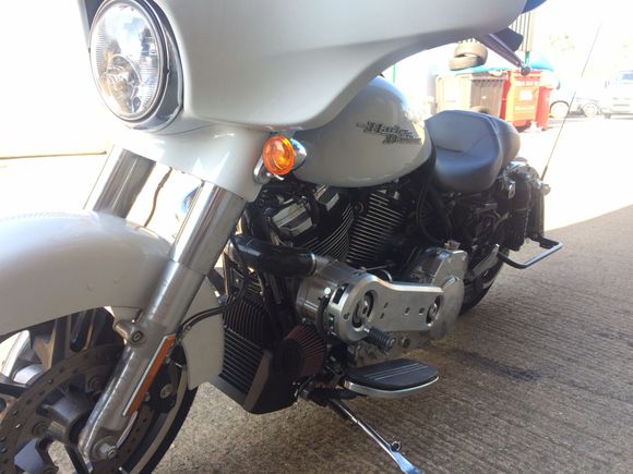 The air filter is turned to face the front, looks pretty cool.