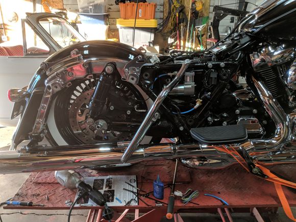 Air shocked mounted and plumbed 