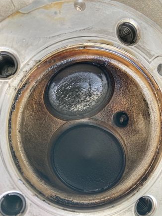 no. 1 combustion chamber