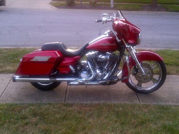 21" Hogpro Panther with chrome front end - side