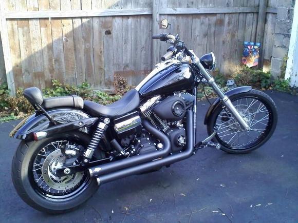 black wrinkle coated air cleaner and skull brake pad - reflectors removed