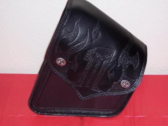 Swing arm bag