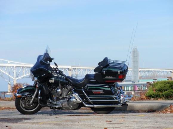 My 1996 Ultra at the Blue Warter bridge in Port Huron , Mi
