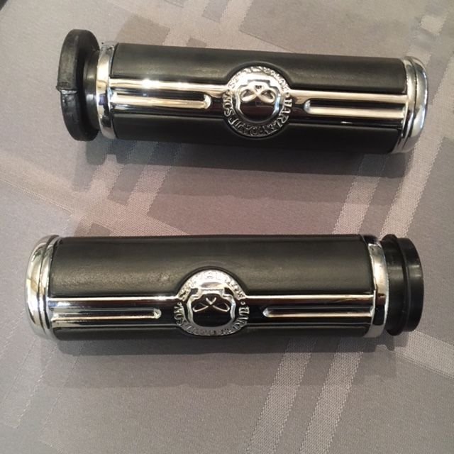 willie g handlebar grips