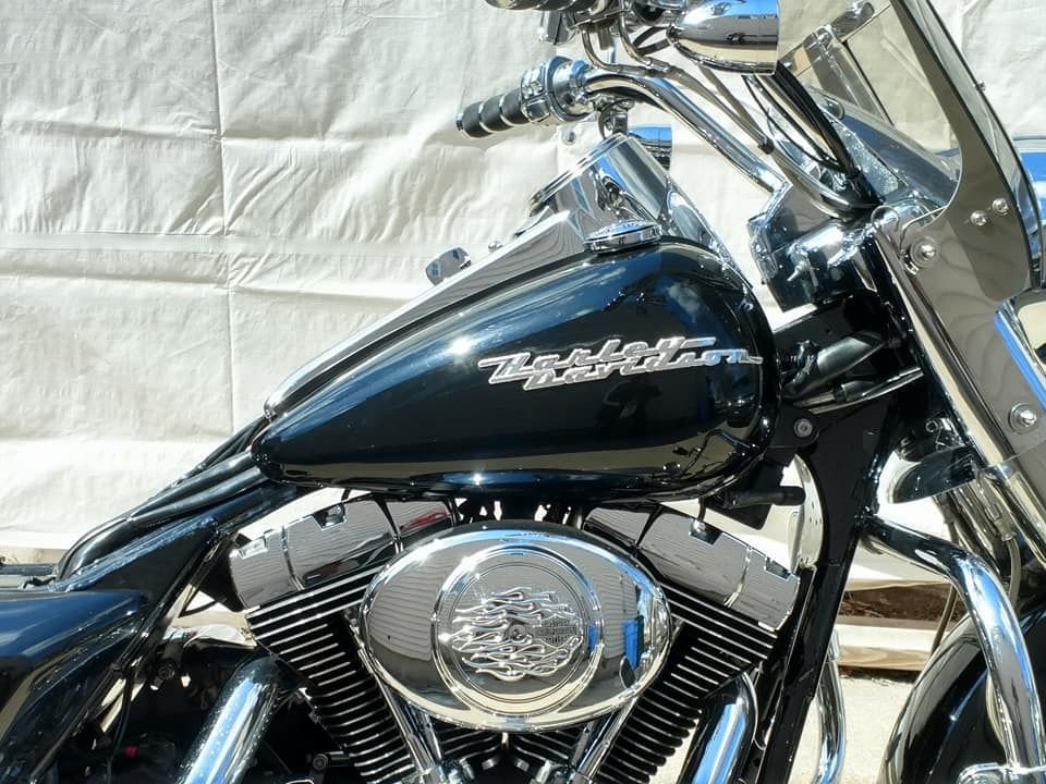 harley street 750 tank lift