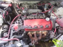 engine shot has after maket exhuast but crapy manifold it also does not have a air intake the hole peice is gone