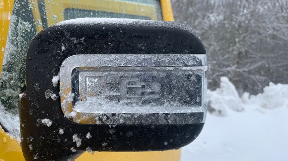 Hummer H2 Winter adventure