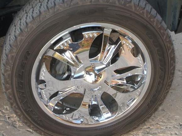 MY PREVIUOS 20" SPINNERS