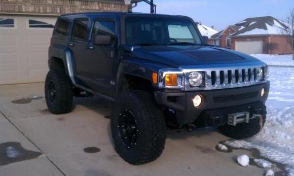 2007 Hummer H3
Rancho 4" Lift #RS6558B
35" Goodyear MT/R Kevlar
Eagle Alloy #027 Wheels (Black) 17x9