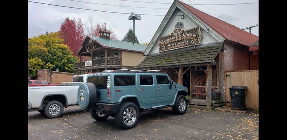 Oldest Bar in Utah... great hamburgers.
