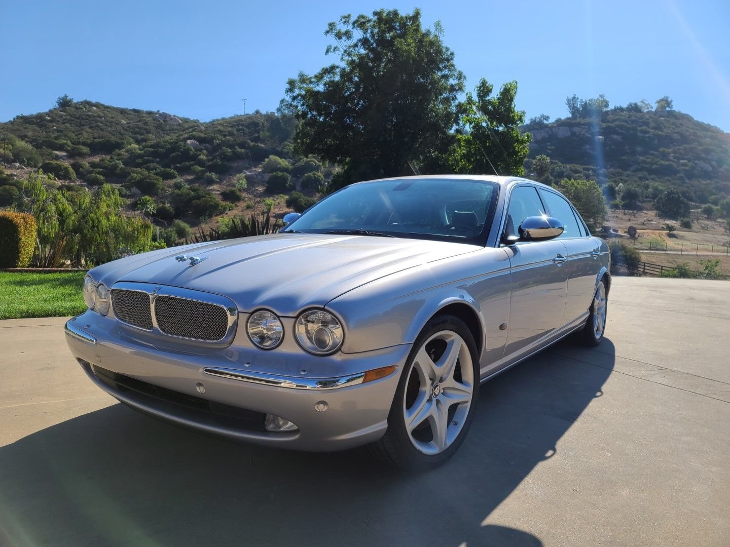 2006 Jaguar Super V8 - 2006 Jaguar Supercharged (Super V8) - Used - VIN SAJWA82C26TG49890 - 73,100 Miles - 8 cyl - 2WD - Automatic - Sedan - Silver - Valley Center, CA 92027, United States