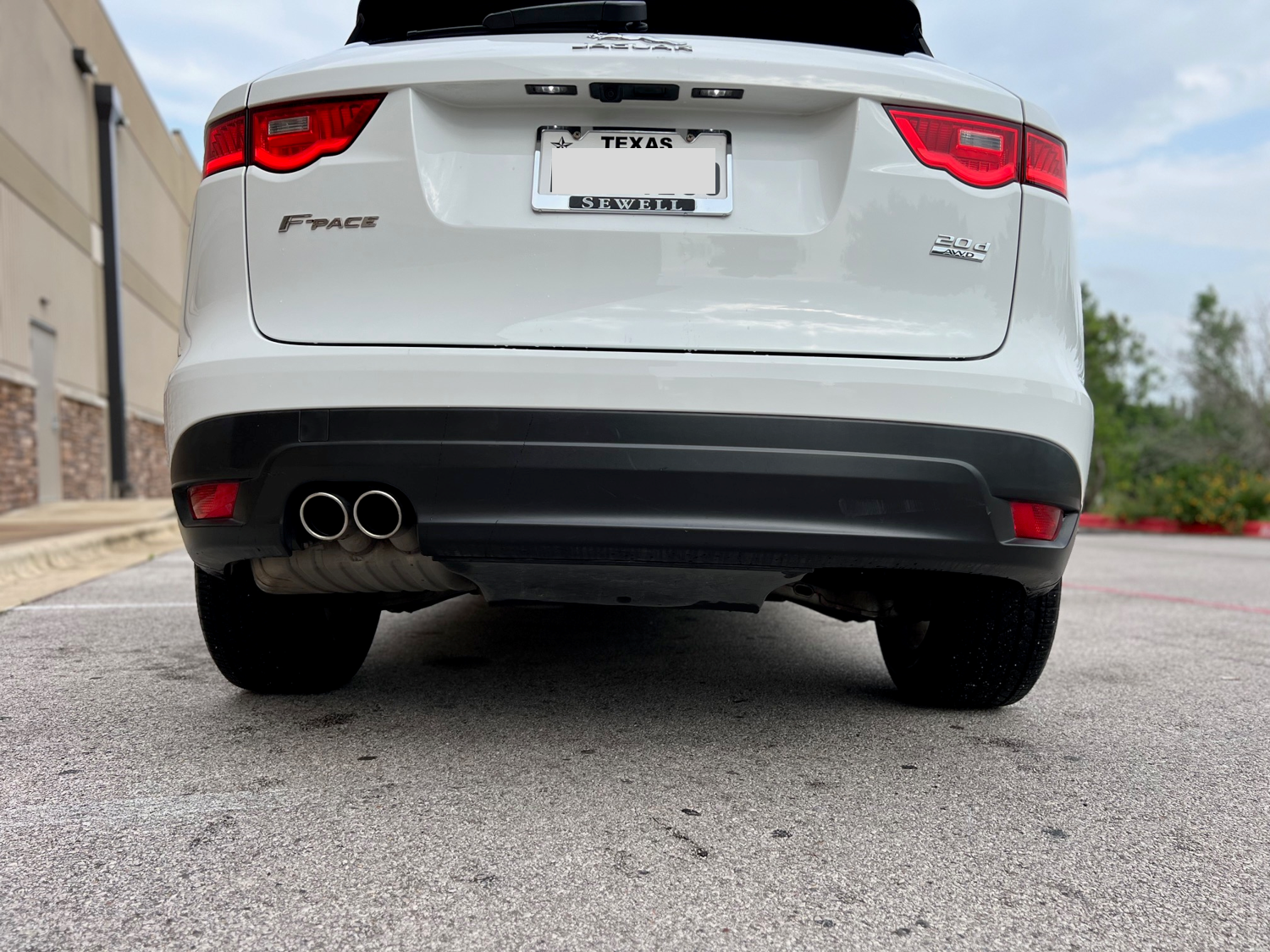 2017 Jaguar F-Pace - Diesel F-Pace with BRAND NEW DIESEL ENGINE!! - Used - VIN SADCJ2BN3HA089409 - 110,088 Miles - 4 cyl - AWD - Automatic - SUV - White - Austin, TX 78634, United States