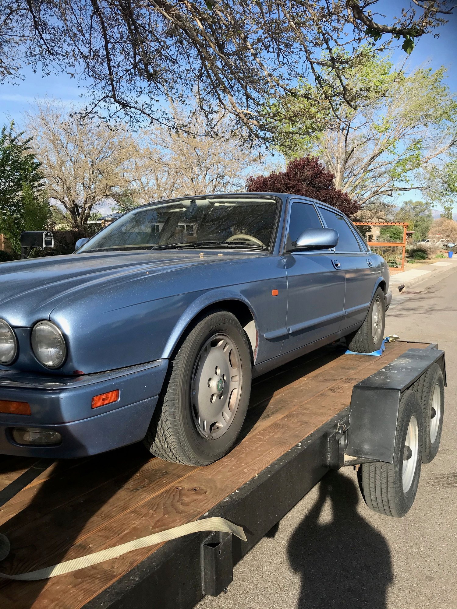1995 Jaguar XJ6 - 1995 XJ6 140,xxx miles bad motor - Albuquerque, NM 87107, United States
