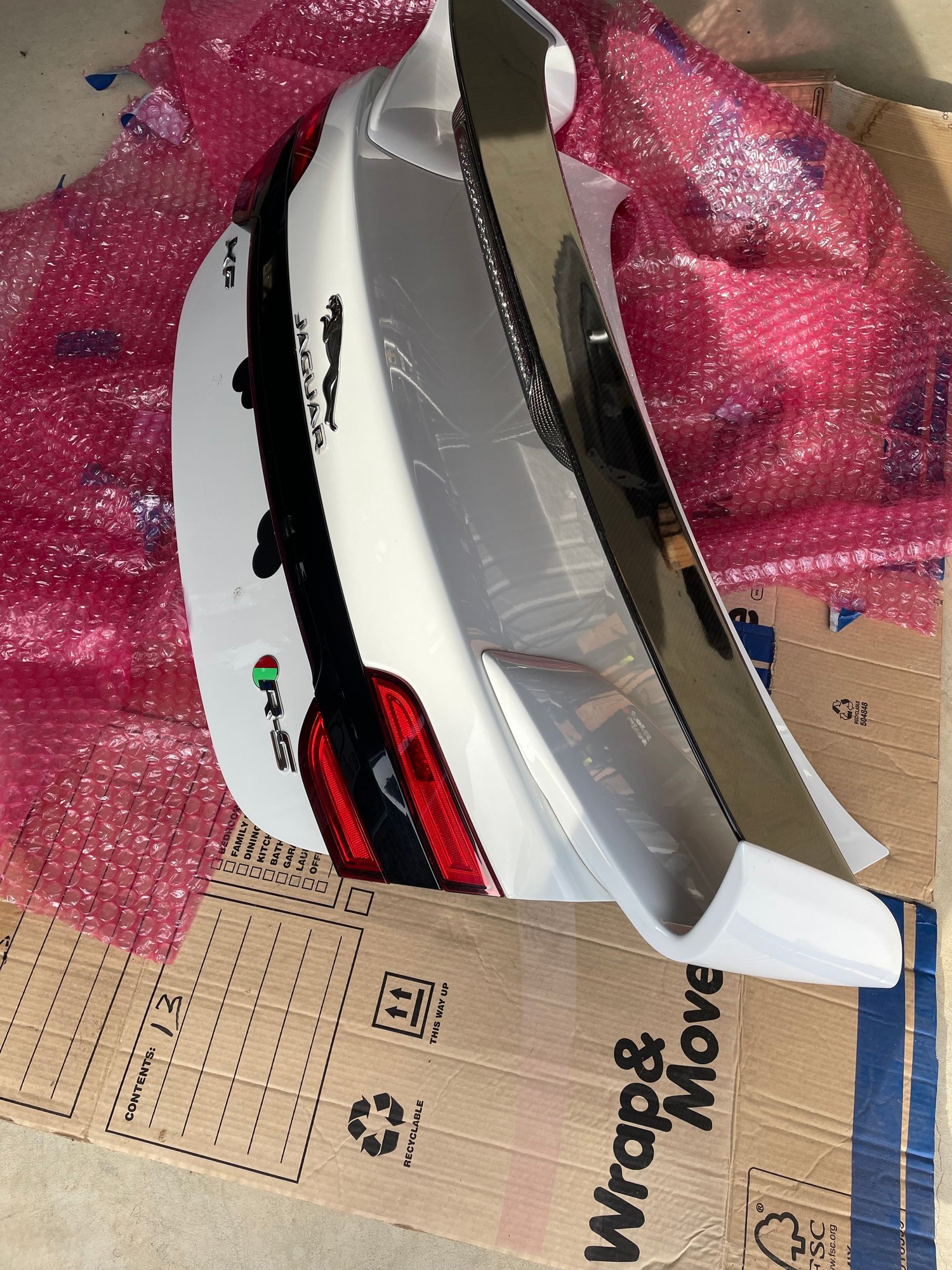 Exterior Body Parts - XFR-S bootlid with carbon fibre spoiler - Used - 2013 to 2015 Jaguar XFR-S - Ballarat, Australia
