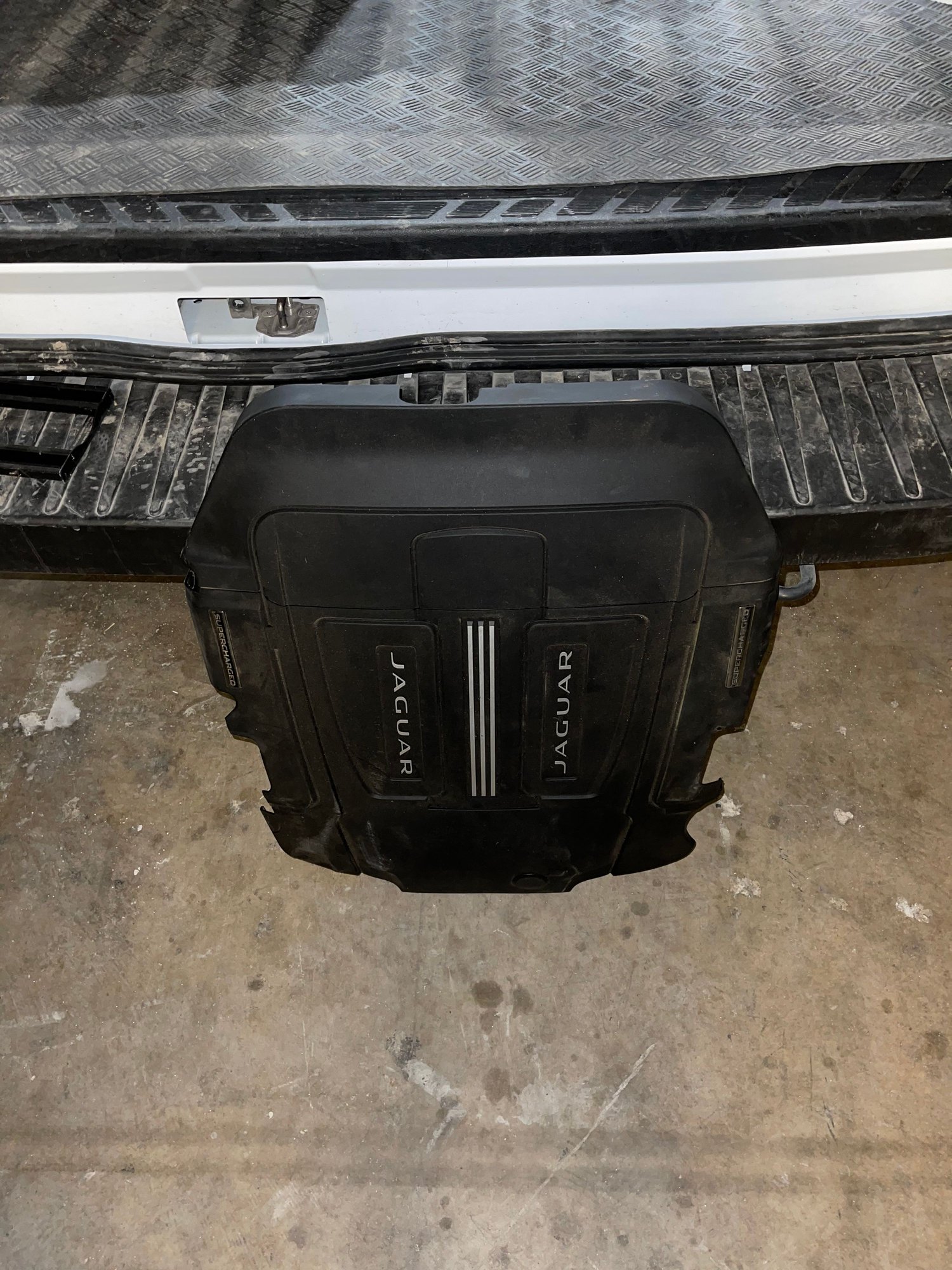 Miscellaneous - V6 Engine Cover - Used - 2014 to 2019 Jaguar F-Type - Dallas, TX 75201, United States