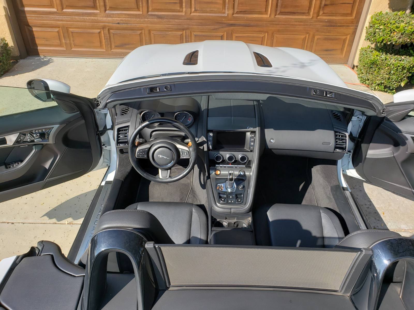 2014 Jaguar F-Type - 2014 Jaguar V8S - Used - VIN SAJWA6GL1EMK07752 - 56,300 Miles - 8 cyl - 2WD - Automatic - Convertible - White - Fresno, CA 93711, United States
