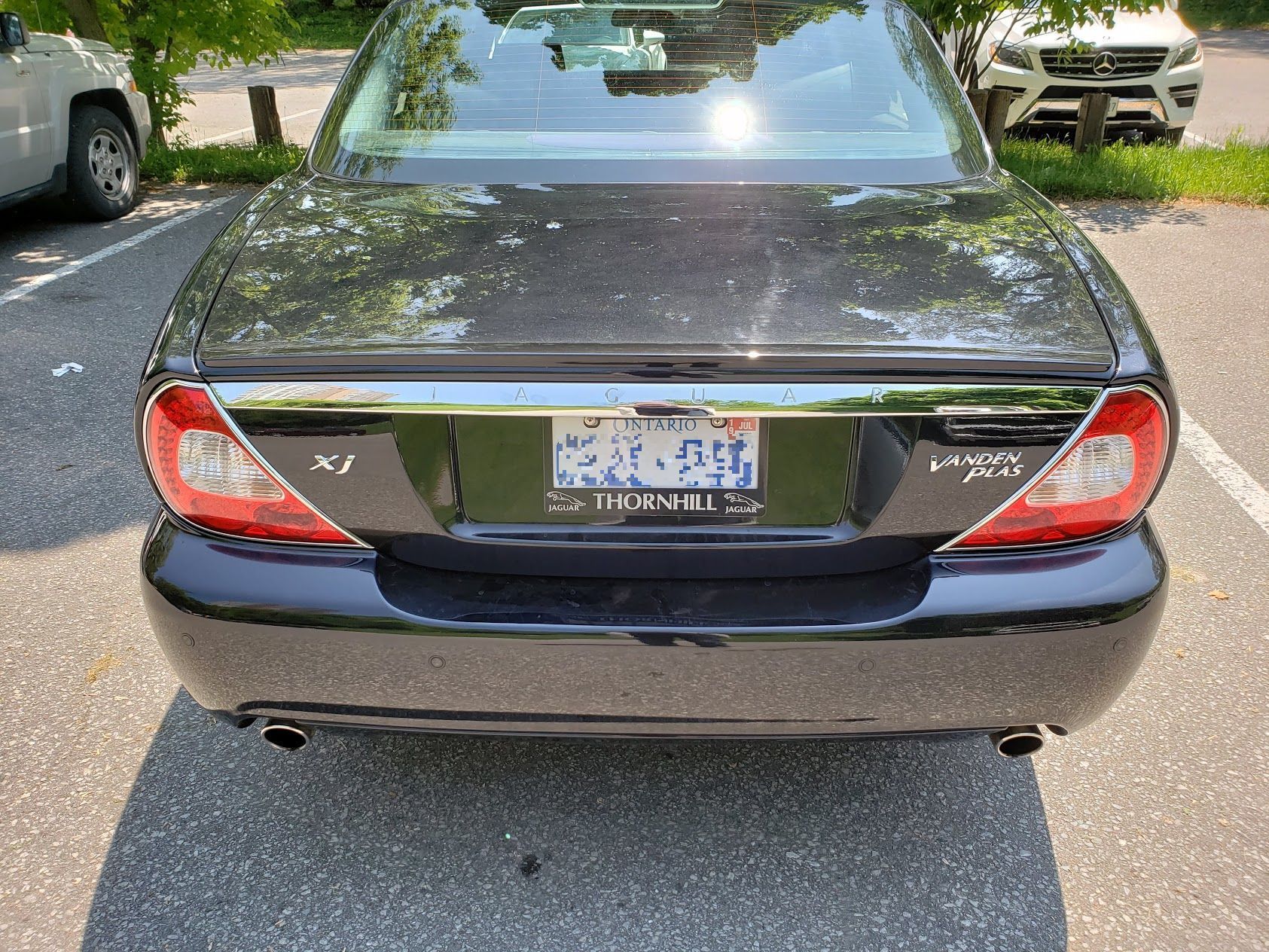 2008 Jaguar Vanden Plas - 2008 Jaguar XJ Vanden Plas (Near Museum Condition) - Used - VIN SAJXA82B28SH29193 - 24,000 Miles - 8 cyl - 2WD - Automatic - Sedan - Black - Toronto, ON M3C1V1, Canada