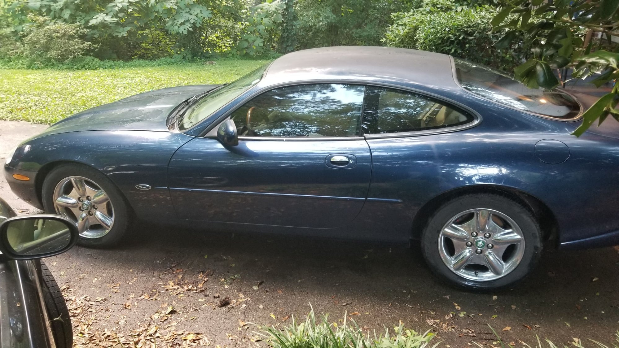 1997 Jaguar XK8 - 97 - 06 XK8 / XKR Left Right Front Fenders - Exterior Body Parts - $75 - Atlanta, GA 30339, United States