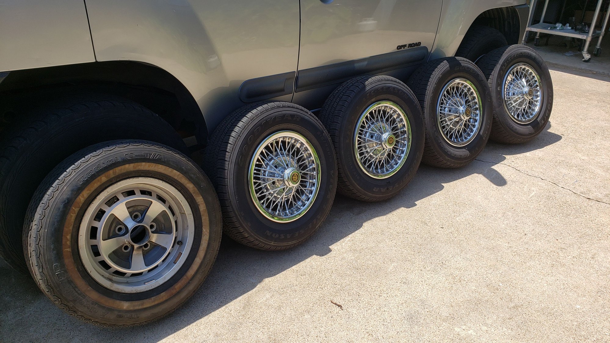 Wheels and Tires/Axles - Tru-Spoke Wheels and Tires - Used - 1976 to 1996 Jaguar XJS - Arlington, TX 76016, United States