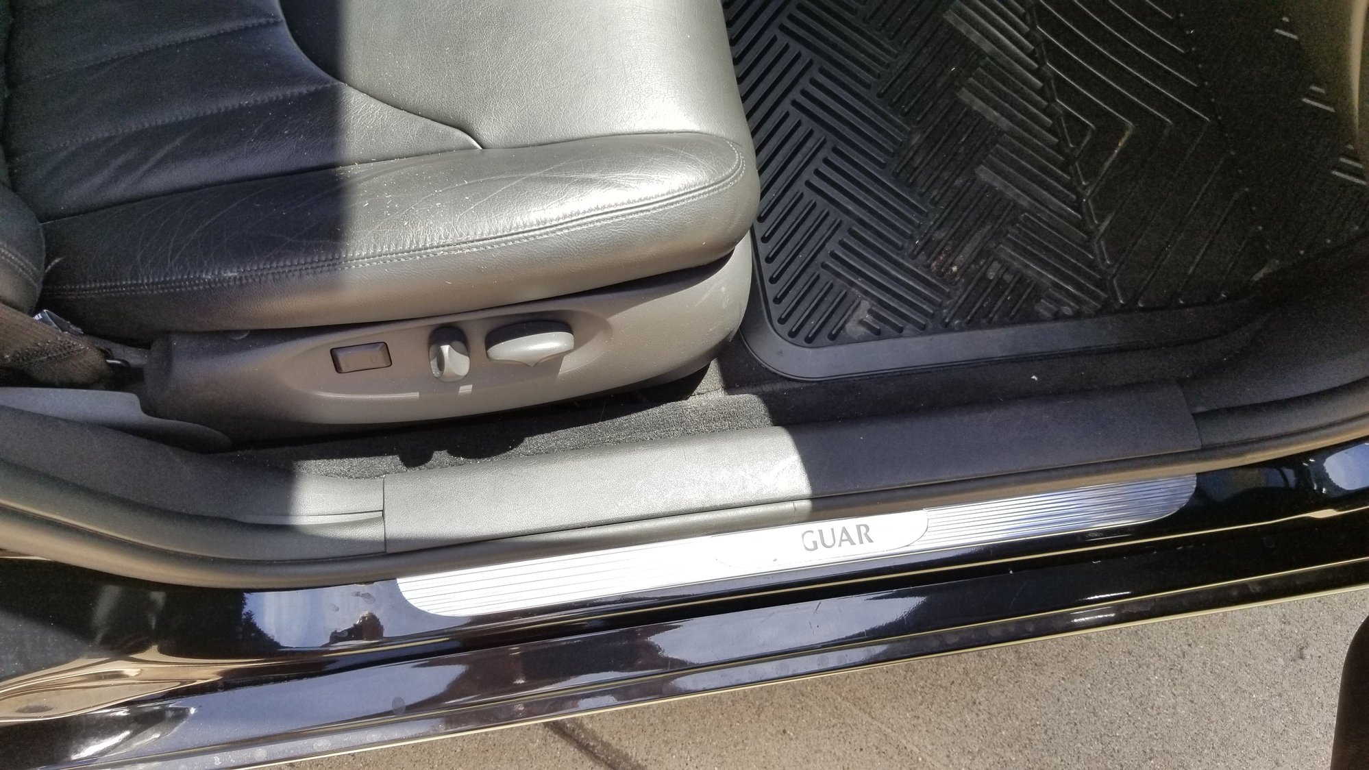 2000 Jaguar S-Type - Original Owner S Type - Used - VIN SAJDA01C6YFL12308 - 37,800 Miles - 6 cyl - 2WD - Automatic - Sedan - Black - Edwardsville, IL 62025, United States