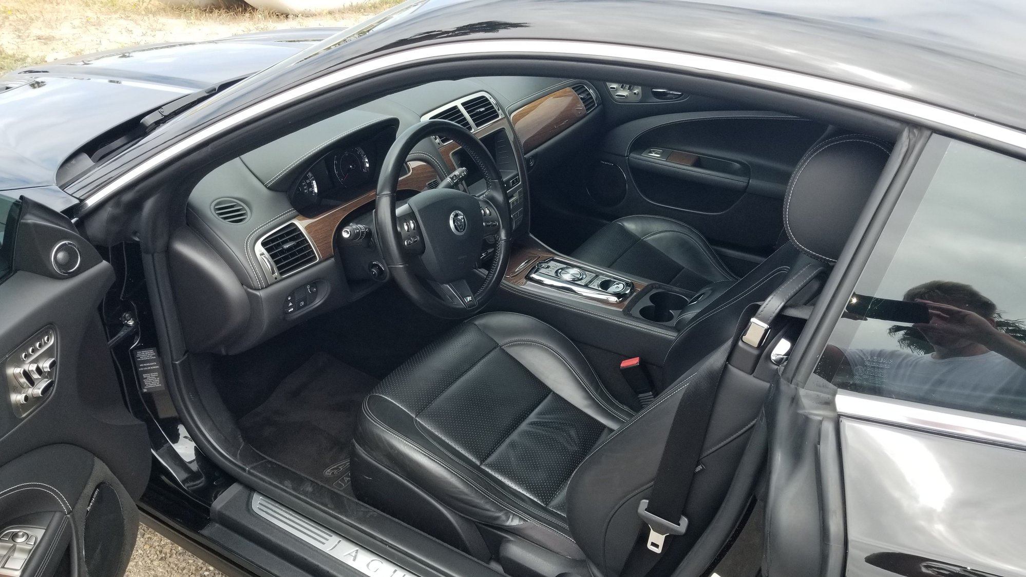 2010 Jaguar XKR - 2010 Jaguar XKR - Clean title, super fast 510hp XK-R - $25,000 (San Diego CA) - Used - VIN SAJWA4DC8AMB36426 - 80,000 Miles - 8 cyl - 2WD - Automatic - Coupe - Black - San Diego, CA 92109, United States