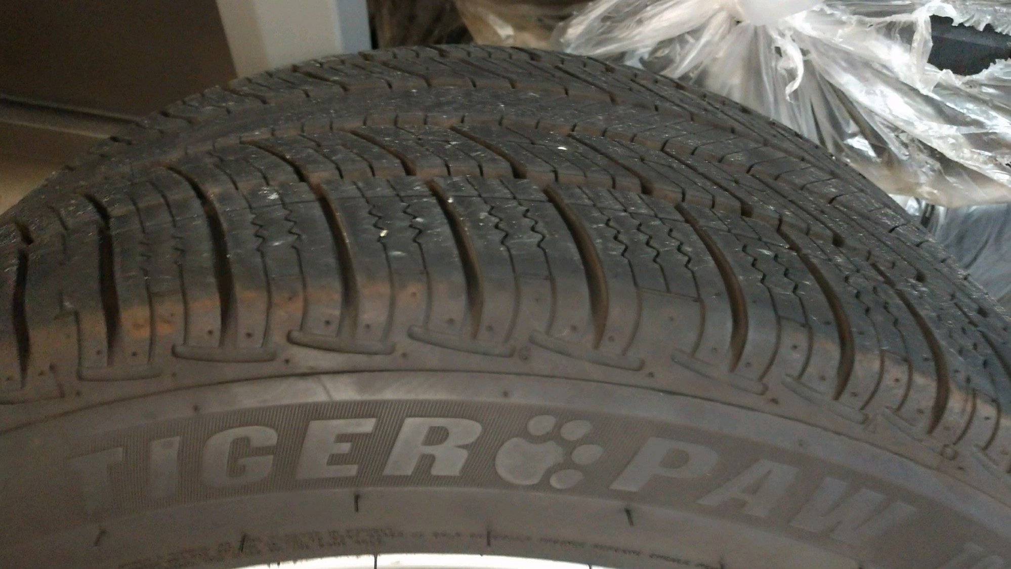 Wheels and Tires/Axles - set of XK8 wheels with like brand new tires, couple months old with 2k miles - Used - 1997 to 2015 Jaguar XK - Wellington, FL 33414, United States