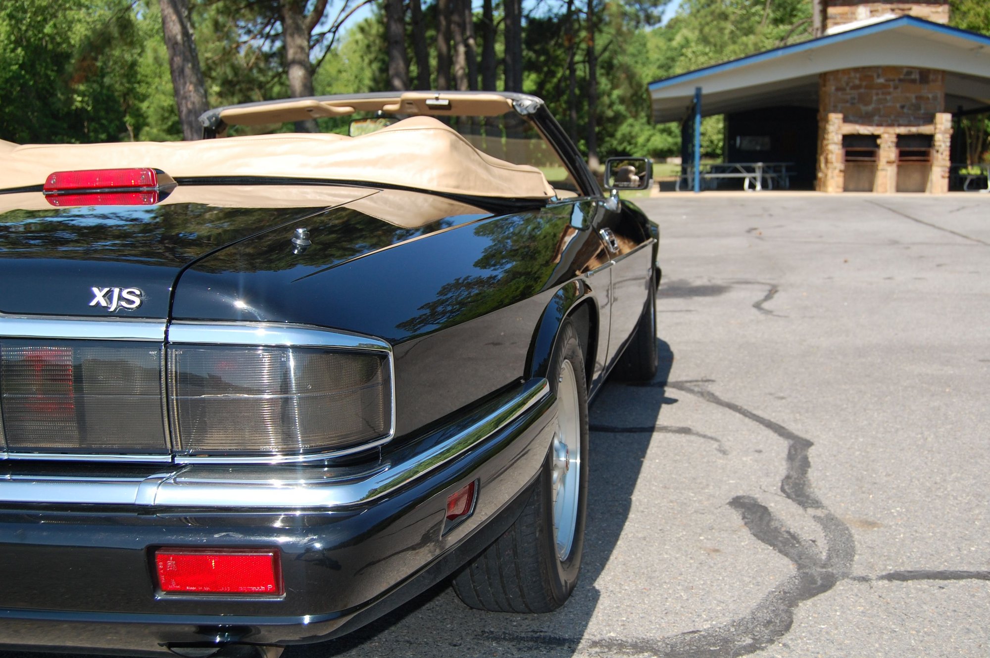 1995 Jaguar XJS - 1995 Jaguar XJS 2+2 6 cyl convertible for sale - Used - VIN SAJNX2747SC197788 - 6 cyl - 2WD - Automatic - Convertible - Black - Hot Springs Village, AR 71909, United States