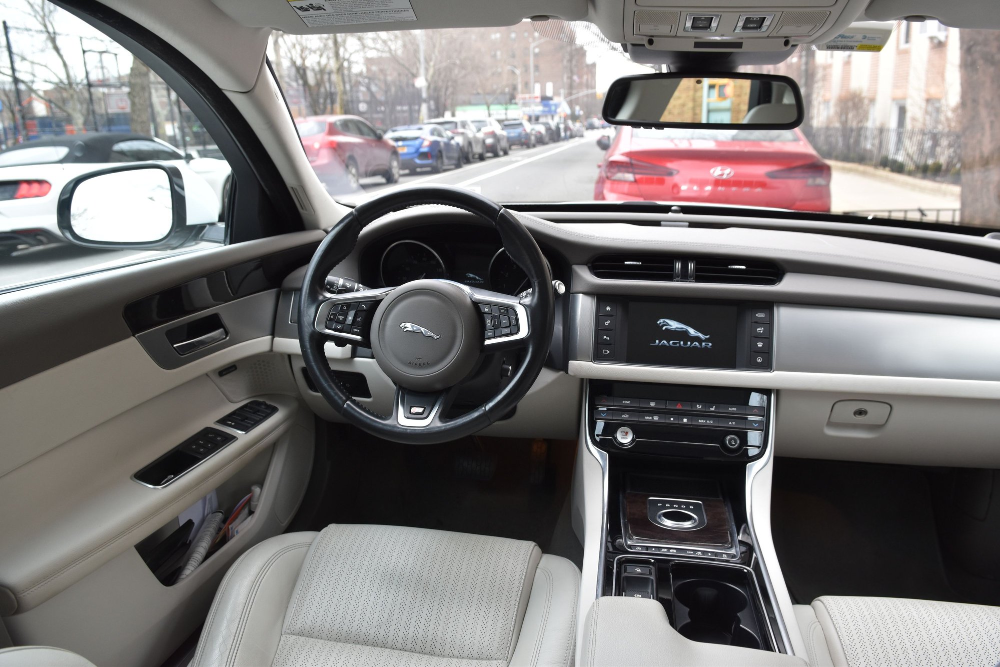2017 Jaguar XF - 2017 XF in excellent condition - Used - VIN SAJBE4BV6HCY33727 - 65,000 Miles - 6 cyl - 2WD - Automatic - Sedan - White - Sunnyside, NY 11104, United States
