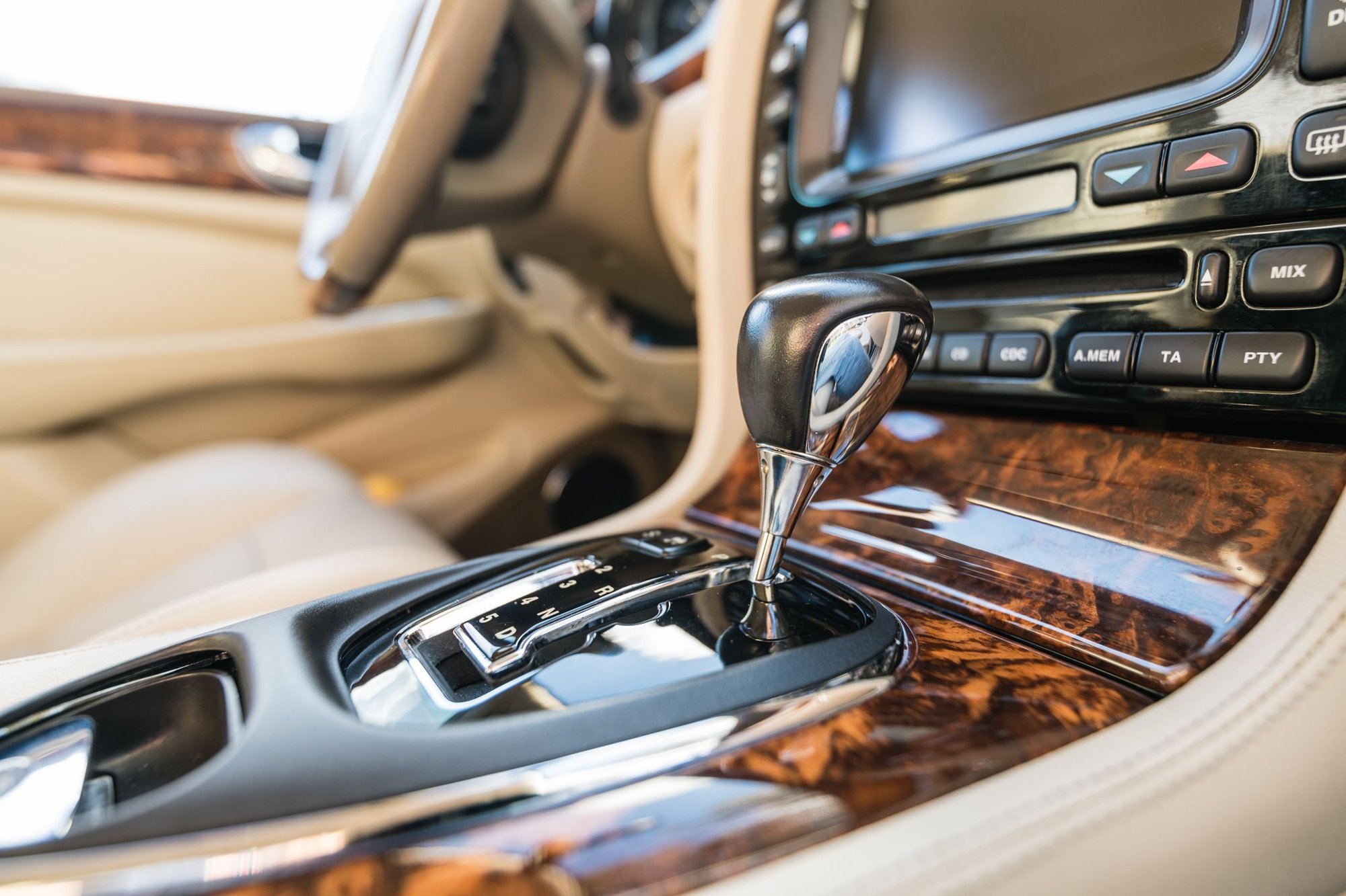 2004 Jaguar XJR - 2004 Jaguar XJR with Significant Recent Maintenance - Used - Redondo Beach, CA 90278, United States