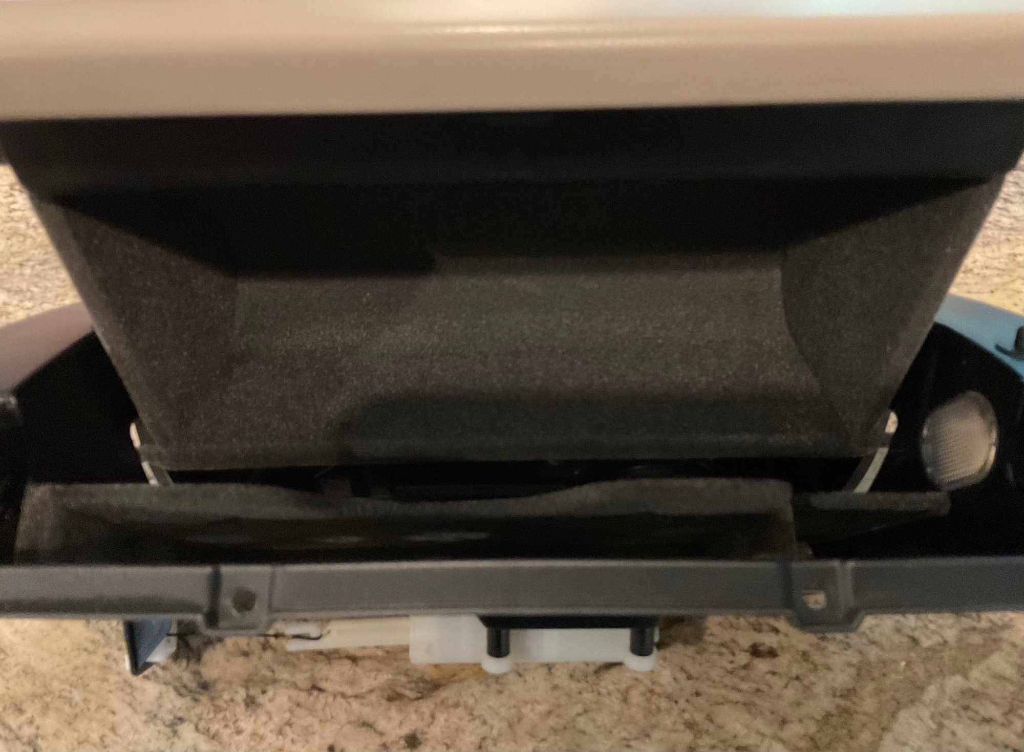 Interior/Upholstery - XJ8/XJR Glovebox - Used - 1998 to 2003 Jaguar XJ8 - 1998 to 2003 Jaguar XJR - Pensacola, FL 32533, United States