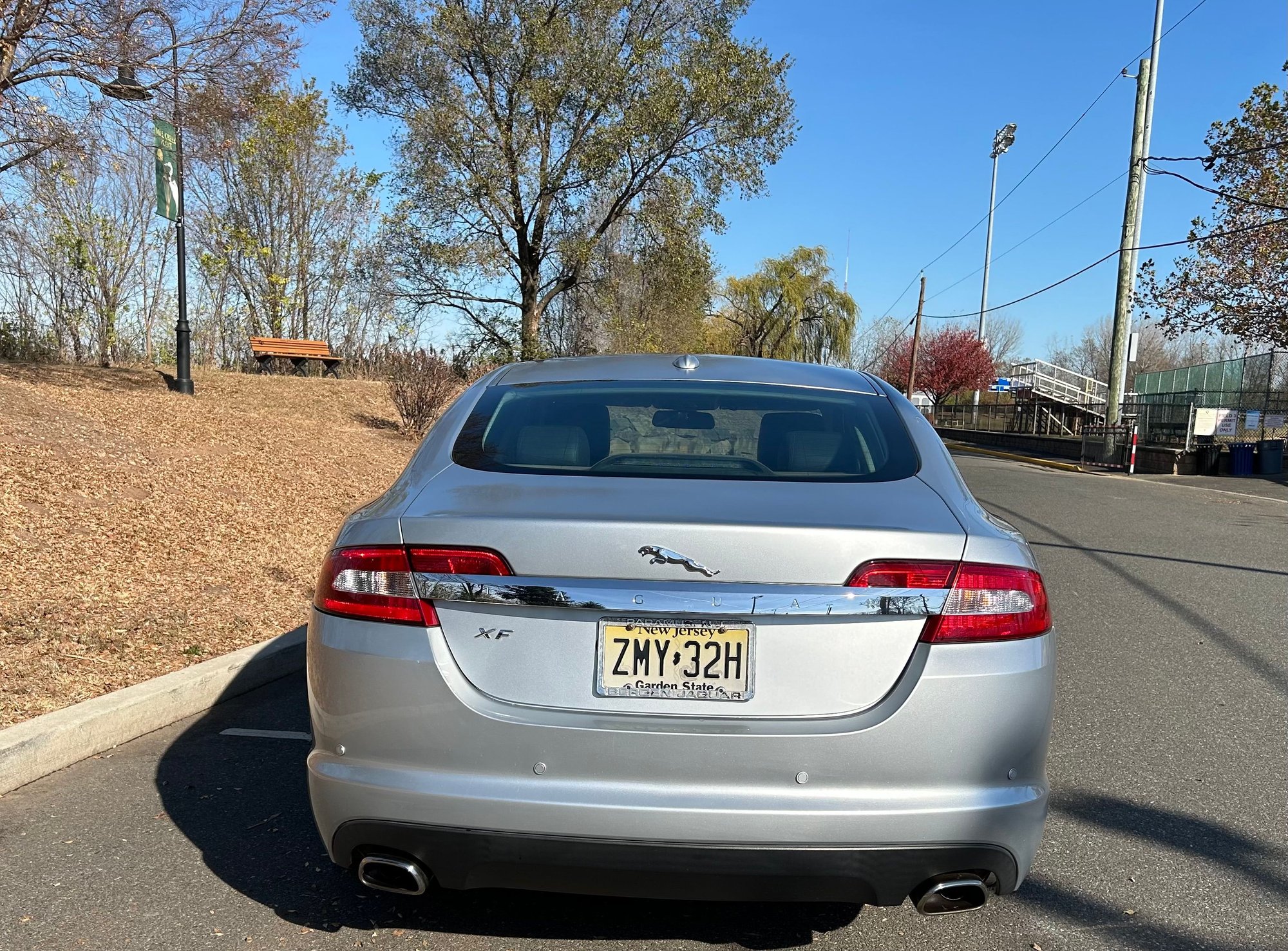 2010 Jaguar XF - Driven 5700 miles per year, Original Owner - Used - VIN SAJWAOFA9AHR68013 - 80,600 Miles - 8 cyl - 2WD - Automatic - Sedan - Silver - Secaucus-Hudson County, NJ 07094, United States