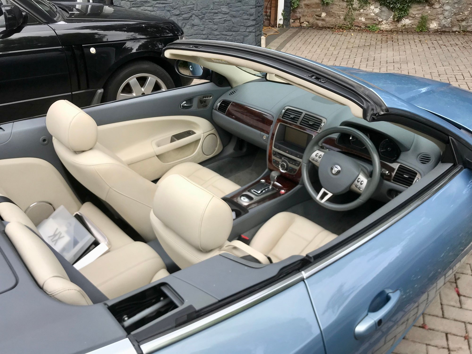 2006 Jaguar XKR - Jaguar XK 4.2 V8 Convertible - The best out there! - Used - VIN SAJAC44P575B10229 - 61,395 Miles - 8 cyl - 2WD - Automatic - Convertible - Blue - Cardiff CF64, United Kingdom