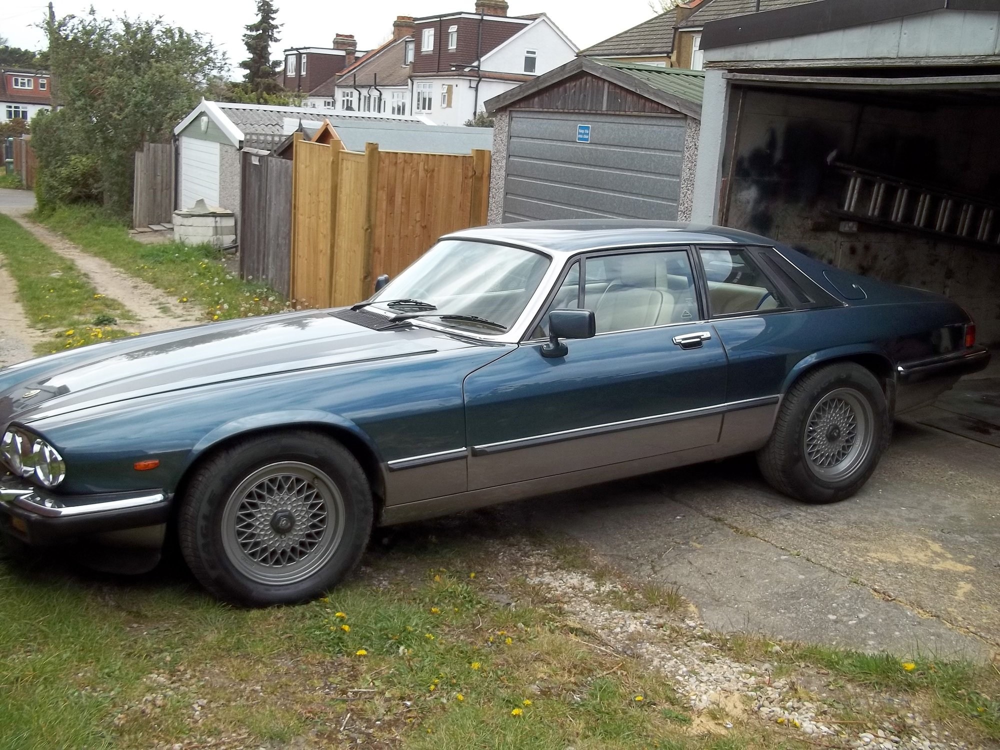 1984 Jaguar XJS - 1984 he xjs - Used - VIN SAJJNAEW3BC116554 - 72,000 Miles - 12 cyl - 2WD - Automatic - Coupe - Blue - Wallingtom SM68ED, United Kingdom