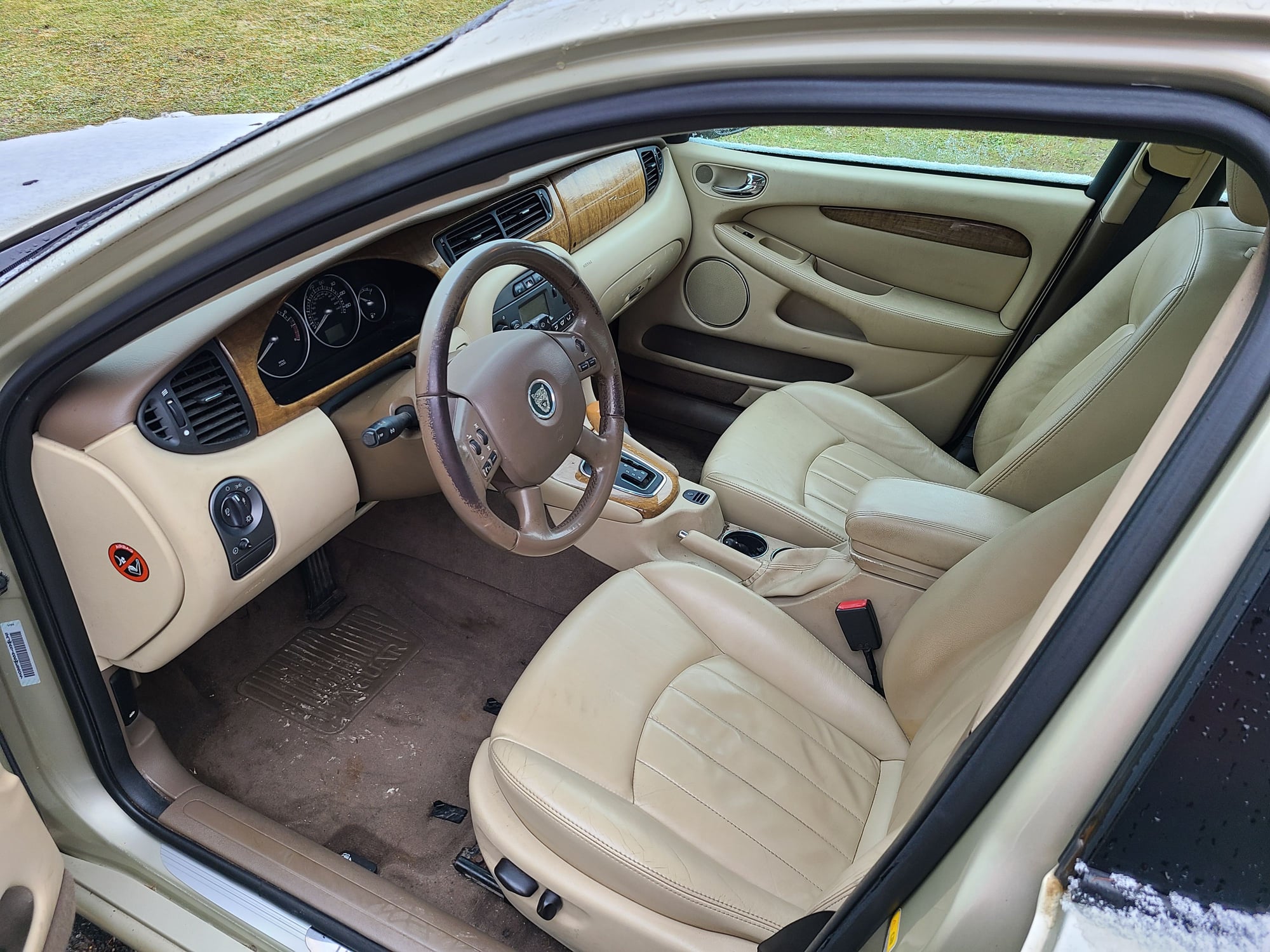 2006 Jaguar X-Type - 2006 Xtype needs tlc - Used - VIN SAJWA51A66WE86027 - 125,000 Miles - 6 cyl - AWD - Automatic - Sedan - Gold - Oakland, MD 21550, United States